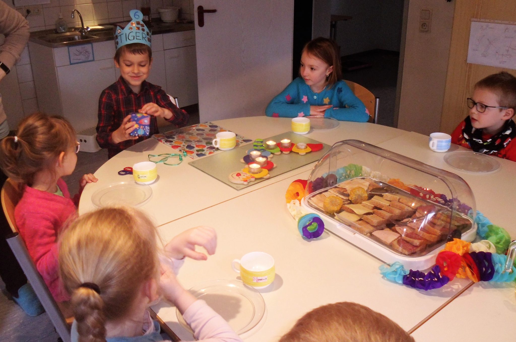 In der Vorschulgruppe feiern die Kinder den letzten